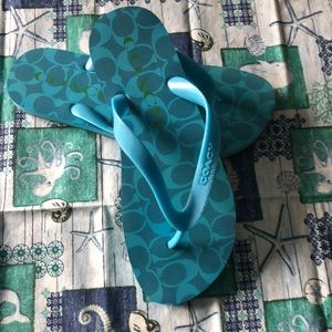 Coach flip flops